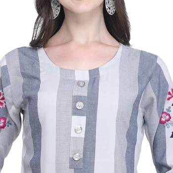 Light-blue embroidered rayon long-kurtis 4
