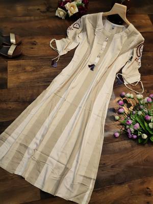 Light-yellow embroidered rayon long-kurtis 5