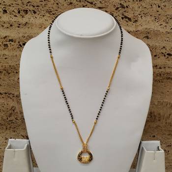 Mangalsutra  Enamel Work Stone Pendant Black Beads Single Line Layer Short Mangalsutra Designs Latest Chain 4