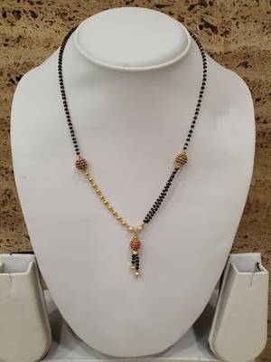 Pink Round Beads Latkan Mani Single Line Chain Black Bead Double Layer Short Mangalsutra Designs Latest 4