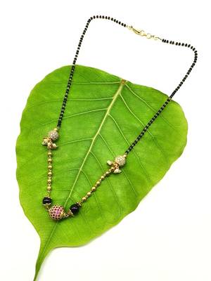 Pink Stone Round Beads Studded Mani Chain Black Beads Single Line Layer Short Mangalsutra Designs Latest 2