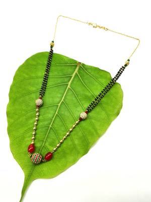 Pink Stone Round Beads Studded Golden Mani Single Line Chain Black Bead Double Layer Short Mangalsutra Designs Latest 3