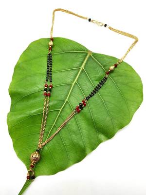 Round Mani Red Latkan 16-Inch Length Single Chain Black Beads Double Layer Line Short Mangalsutra Designs Latest 2