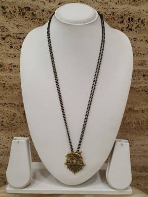 Women Mangalsutra Gold Elephant Pendant Black Beads Double Line Layer Long Mangalsutra Designs Latest Chain 2