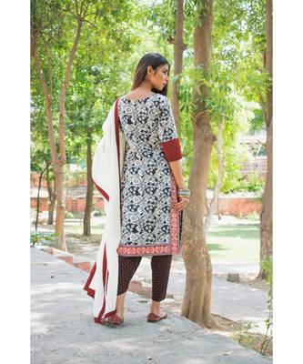 Monochrome Dhoti Set 4