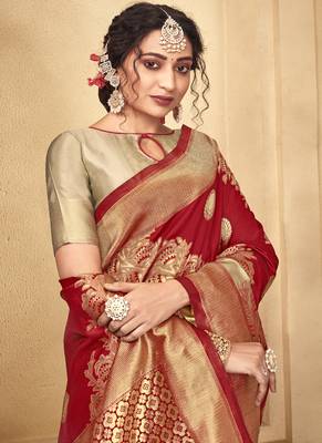 Red woven art silk saree with blouse 2
