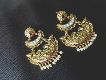 Gold earrings 2
