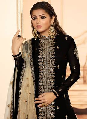 Black embroidered satin salwar 4