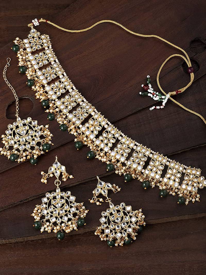 Traditional Kundan Choker Necklace Set with Earrings & Maang Tikka For Women 