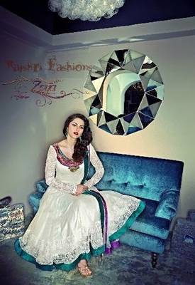 Maroon embroidered Velvet stitched salwar with dupatta 1