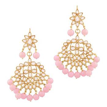 Traditional Pink Pearl And Kundan Maang Tikka With Earring Set For Women 3
