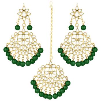 Traditional Gold Plated Pearl & Kundan Maang Tikka With Earring Set 2