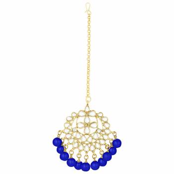 Traditional Pearl And Blue Kundan Maang Tikka With Earring Set For Women 4