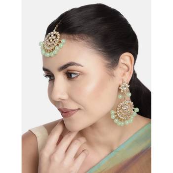 Traditional Kundan Pearl Earrings & Maang Tikka For Women 1