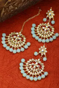 Gold Plated Traditional Kundan Pearl Earrings & Maang Tikka For Women
