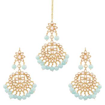 Gold Plated Traditional Kundan Pearl Earrings & Maang Tikka For Women 3