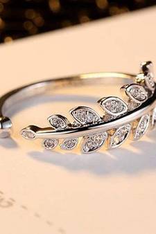Valentine'S Special Adjustable Silver Plated Cz Ring For Women