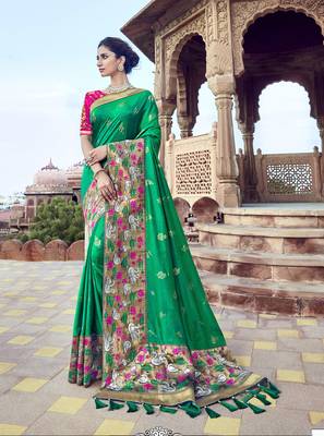 Green woven banarasi silk saree with blouse 1