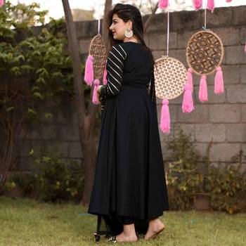Black plain rayon ethnic-kurtis 5