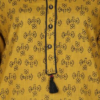 Women’s Mahendi Green Cotton Printed Straight Kurti with Tassels 5