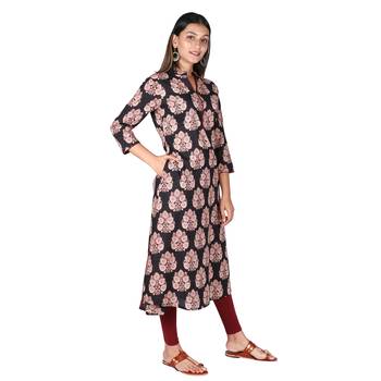 Women’s Black Cotton High Low Printed A-line Kurti 2