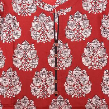 Women’s Maroon Cotton High Low Printed A-line Kurti 5