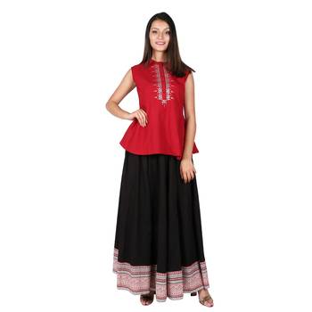 Women Black Solid Cotton Skirt 1