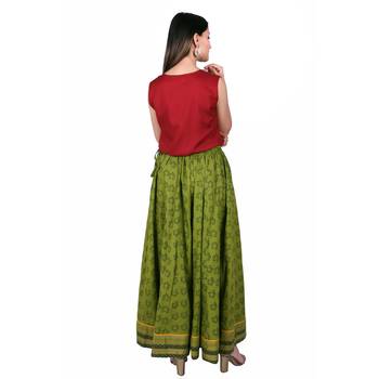 Women Mahendi Green Printed Cotton Skirt 3