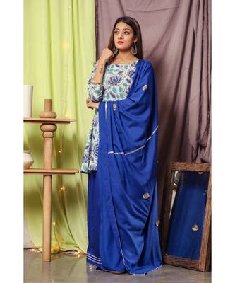 Garden Blue Floral Suit Set 3