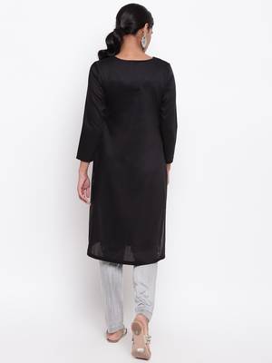 Black Slit Gathers Kurta-Pant 4
