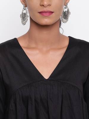 Black Slit Gathers Kurta-Pant 5