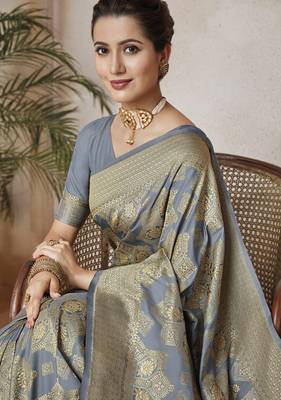 Grey Woven Silk Blend Saree With Blouse 2