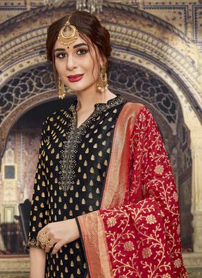 Black Jacquard Silk Pakistani Style Suit 2