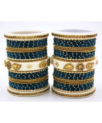 Traditonal Bridal Bangle Set With Golden Dotted Design 1