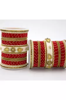 Traditonal Bridal Bangle Set With Golden Dotted Design