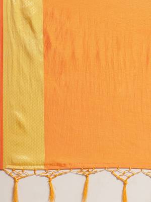 Yellow printed silk cotton saree with blouse 4
