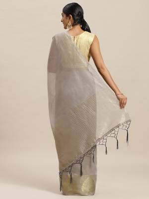 Grey printed silk cotton saree with blouse 2