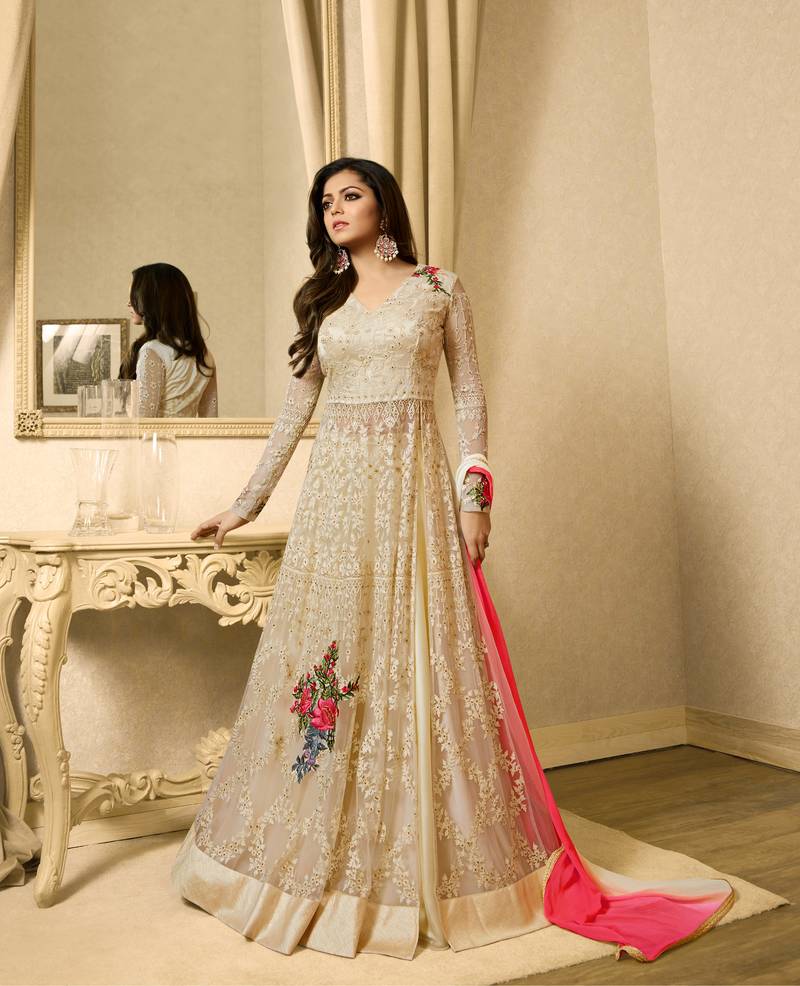 Beigenet Anarkali Embroidered Salwar Kameez