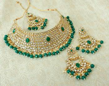 Lalso Gorgeous Green Bridal Kundan Choker Necklace Earring Maangtikka Jewelry Set - LKCN02_GR 1