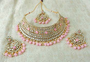 Lalso Gorgeous Baby Pink Bridal Kundan Choker Necklace Earring Maangtikka Jewelry Set - LKCN03_BP 3