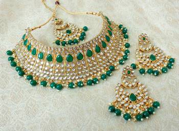 Lalso Gorgeous Green Bridal Kundan Choker Necklace Earring Maangtikka Jewelry Set - LKCN05_GR 1