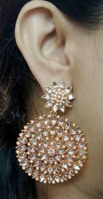Lalso Beautiful Golden Partywear Kundan Earrings - LKE11_LCT 3