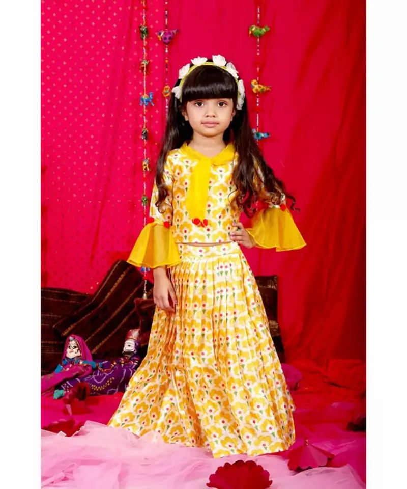 Yellow 3/4 sleeves crop top with pleated long skirt