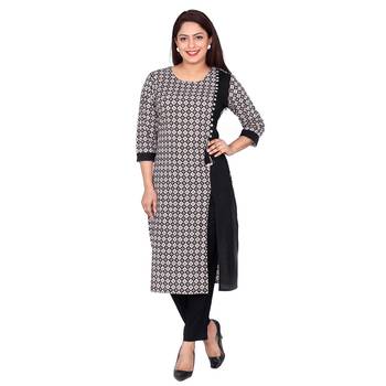 Women Black Printed Cotton Kurta 1
