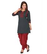 Women grey Embroidered Cotton Kurta