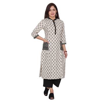 Women Black Printed Cotton Long Kurta 3