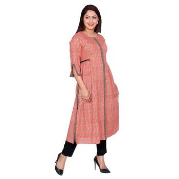 Women Peach Printed Double Layered Cotton Kurta 2