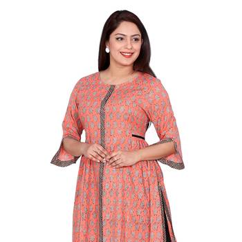 Women Peach Printed Double Layered Cotton Kurta 4