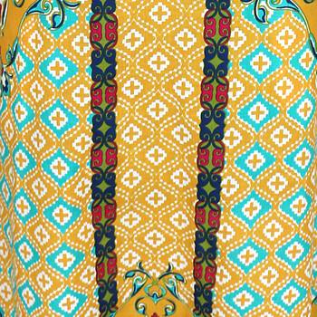 Women Mustard Printed Cotton Kurta 3