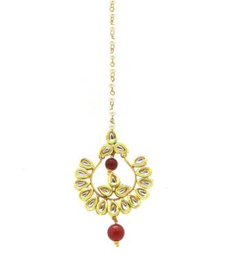 Chand Bali Shaped Maang Tikka Decorated Kundan & Pearl Drops 2